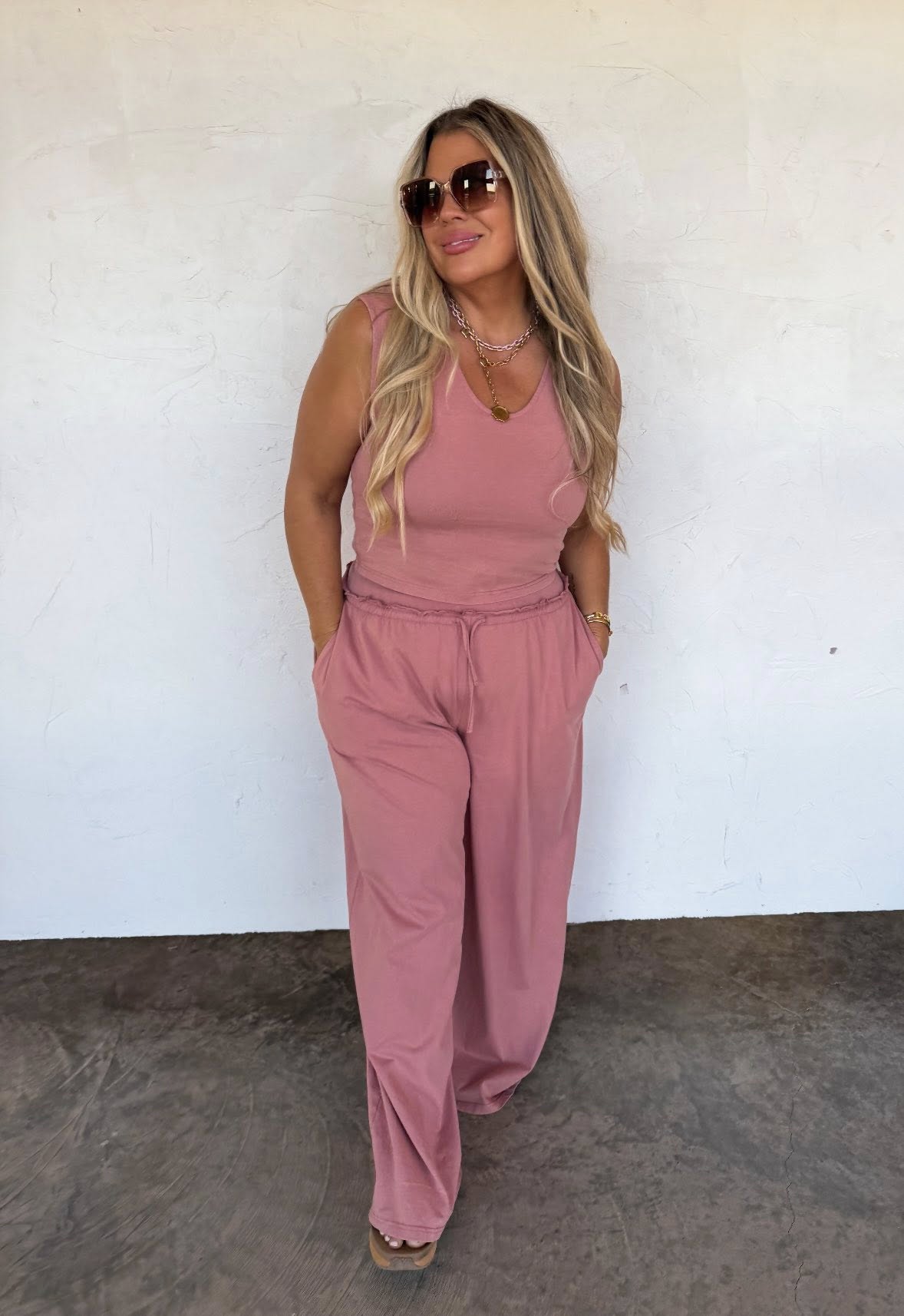 Tank Lounge Set